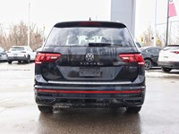 2022 Volkswagen Tiguan Comfortline R-Line Black Edition 4MOTION