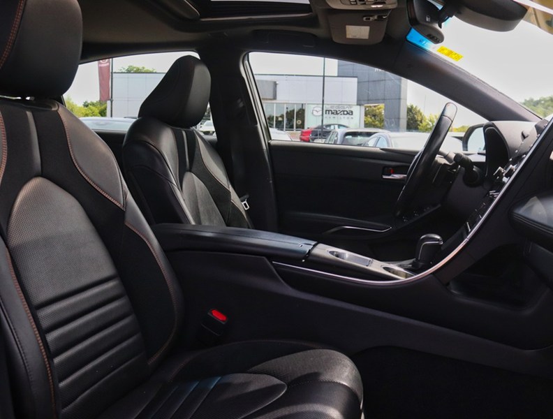 2019 Toyota Avalon XSE Auto