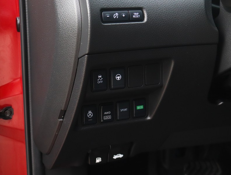 2023 Nissan Qashqai AWD SV CVT
