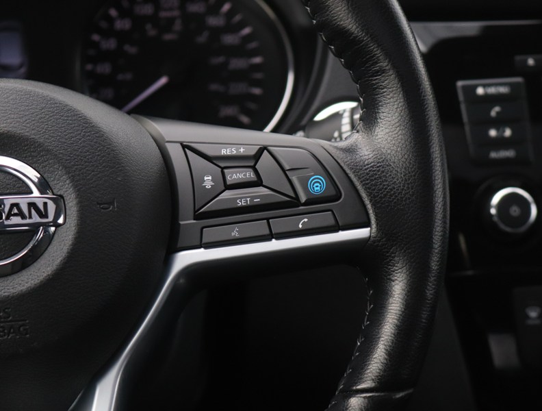 2023 Nissan Qashqai AWD SV CVT