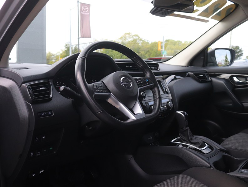 2023 Nissan Qashqai AWD SV CVT