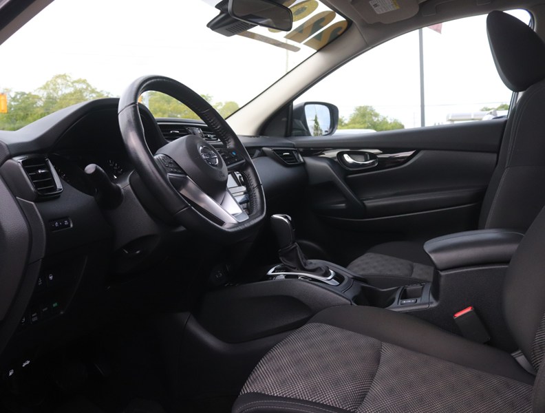 2023 Nissan Qashqai AWD SV CVT