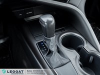 2024 Toyota Camry SE Auto