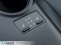 2024 Toyota Camry SE Auto