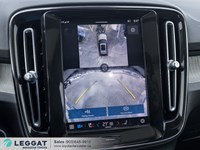 2025 Volvo XC40 B5 AWD Ultra Dark Theme