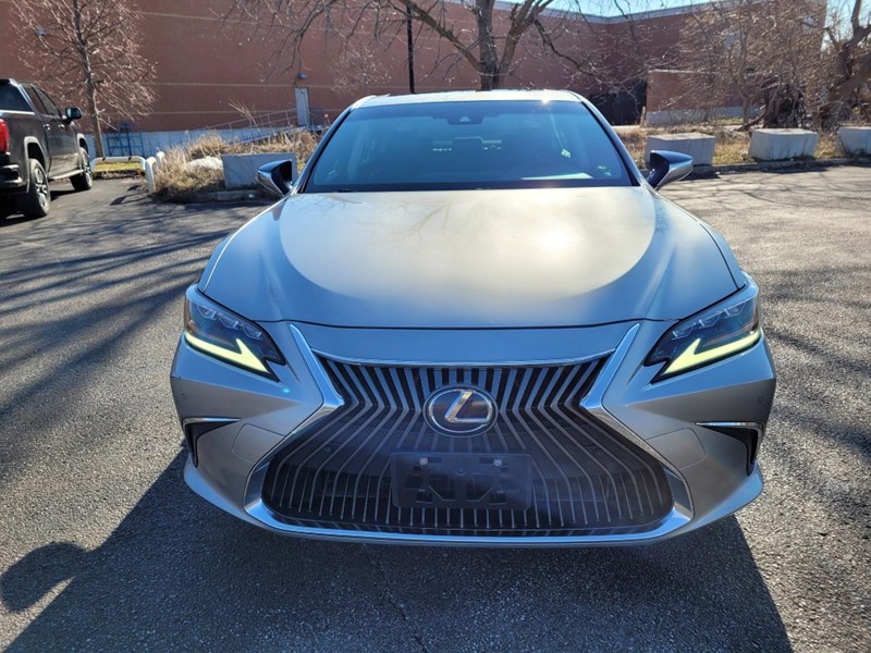 2019 Lexus ES 300h ES 300h Auto