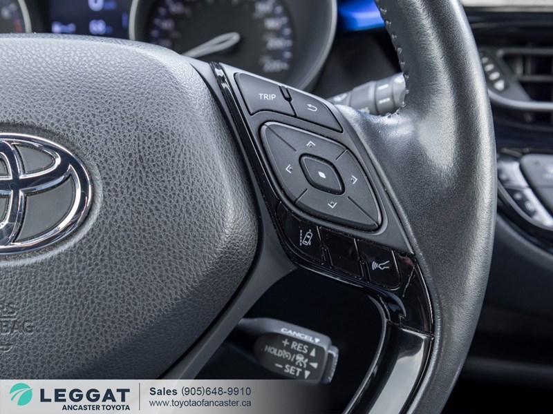 2021 Toyota C-HR XLE Premium FWD