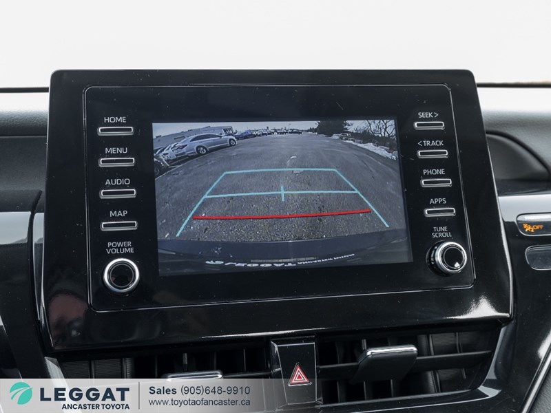 2024 Toyota Camry SE Auto