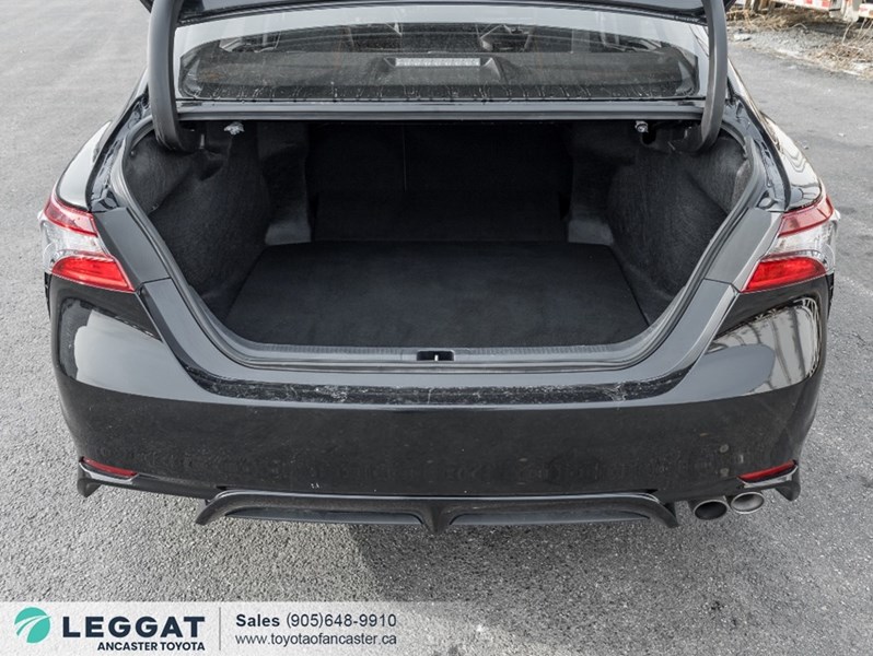 2024 Toyota Camry SE Auto