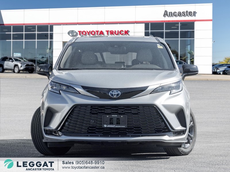 2024 Toyota Sienna XSE 7-Passenger AWD