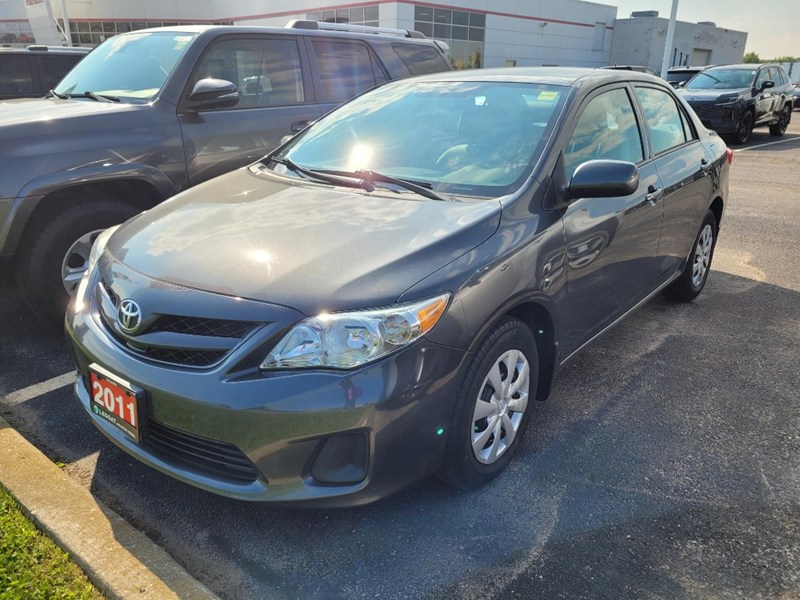 2011 Toyota Corolla 4dr Sdn Man CE