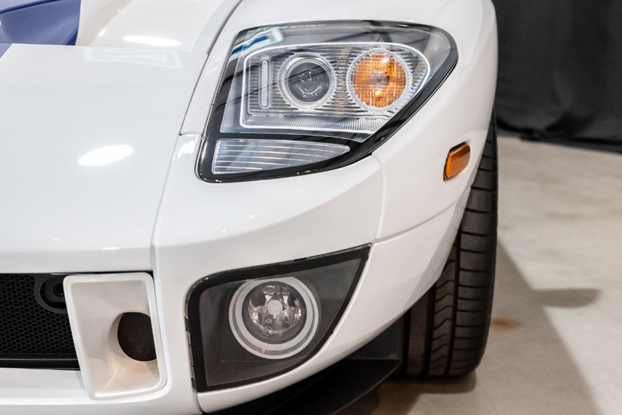 2005 Ford GT 2dr Cpe