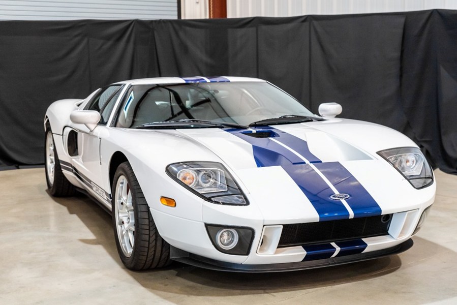 2005 Ford GT 2dr Cpe