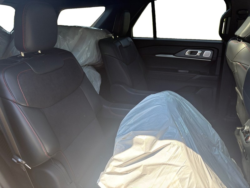 2025 Ford Explorer ST 4WD|400hp|3 Rows|Accident Free