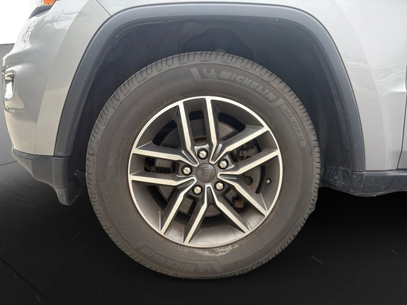 2021 Jeep Grand Cherokee Laredo 4x4