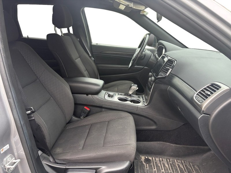 2021 Jeep Grand Cherokee Laredo 4x4
