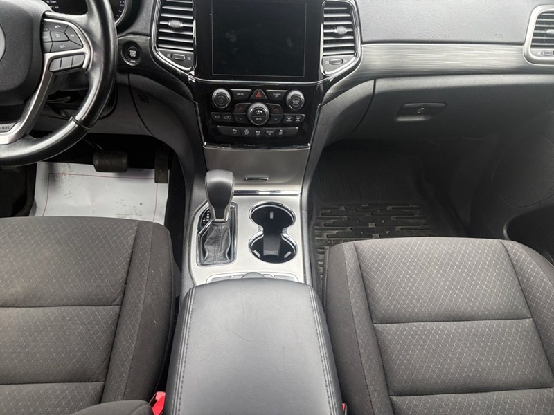 2021 Jeep Grand Cherokee Laredo 4x4