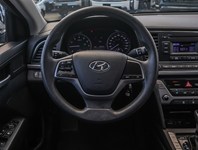 2017 Hyundai Elantra 4dr Sdn Auto LE