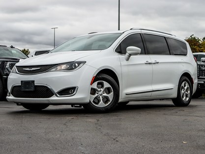 2017 Chrysler Pacifica 4dr Wgn Touring-L Plus