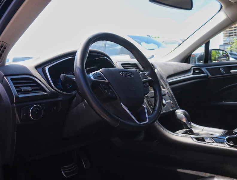2016 Ford Fusion 4dr Sdn Titanium AWD