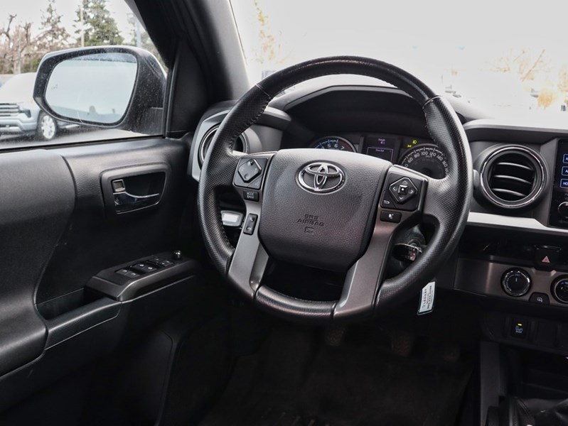 2017 Toyota Tacoma 4WD Double Cab V6 Man TRD Sport