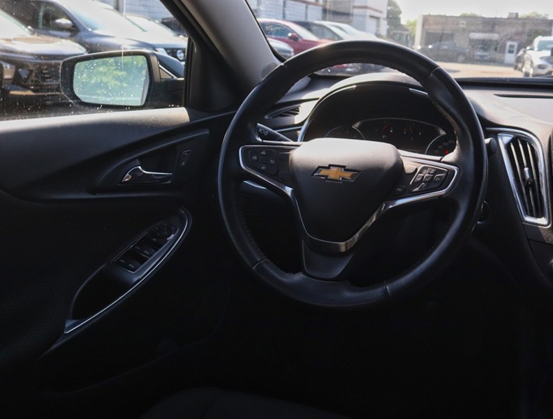 2018 Chevrolet Malibu 4dr Sdn LT w/1LT