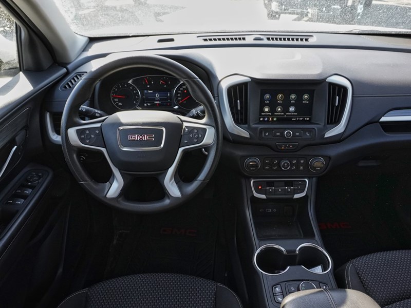 2022 GMC Terrain FWD 4dr SLE
