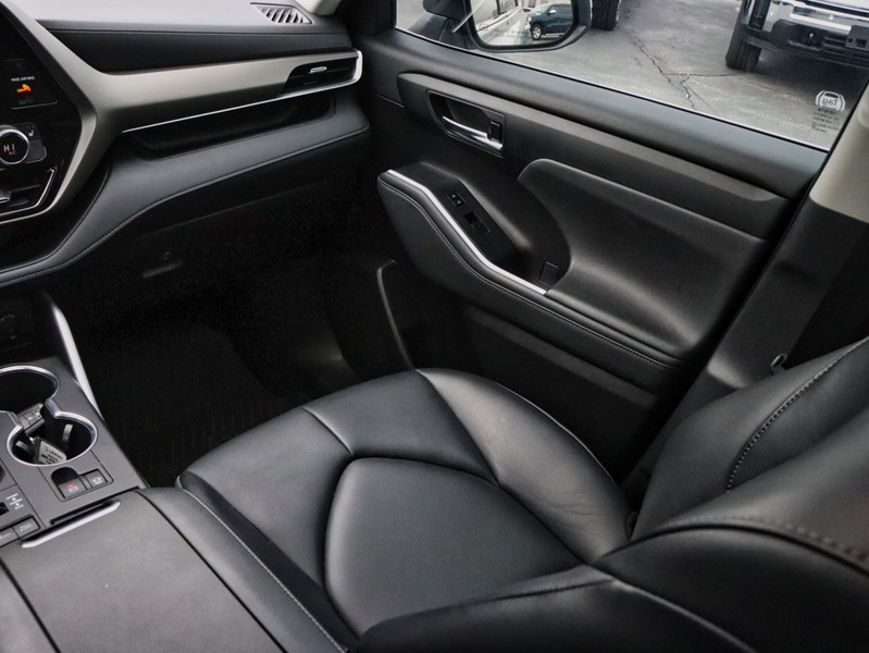 2022 Toyota Highlander XLE AWD