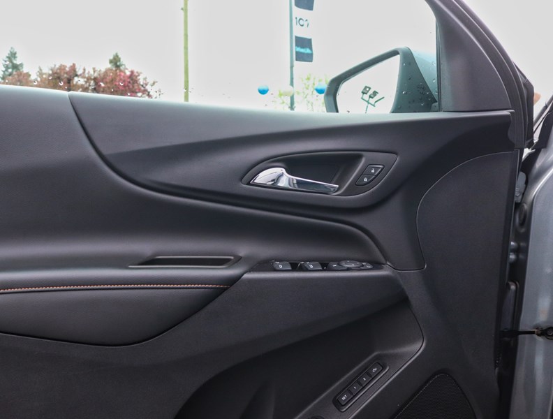 2023 Chevrolet Equinox AWD 4dr Premier