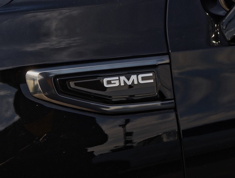 2023 GMC Yukon 4WD 4dr AT4