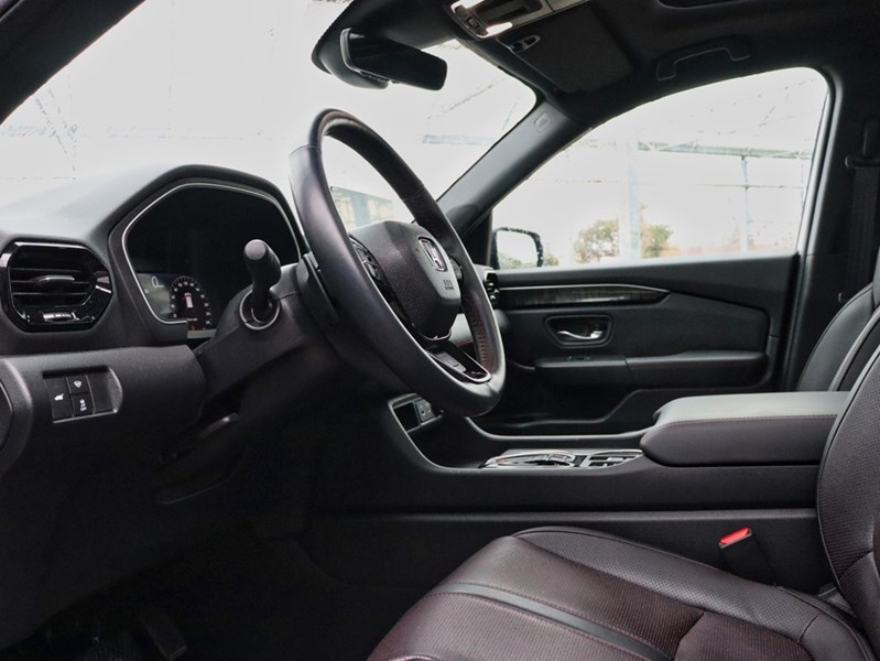 2025 Honda Pilot Black Edition AWD