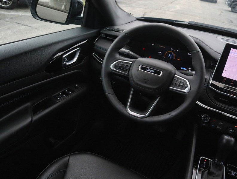2025 Jeep Compass Altitude 4x4