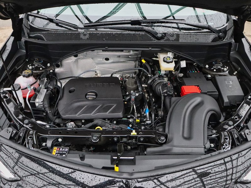2026 Buick Encore GX AWD 4dr Sport Touring