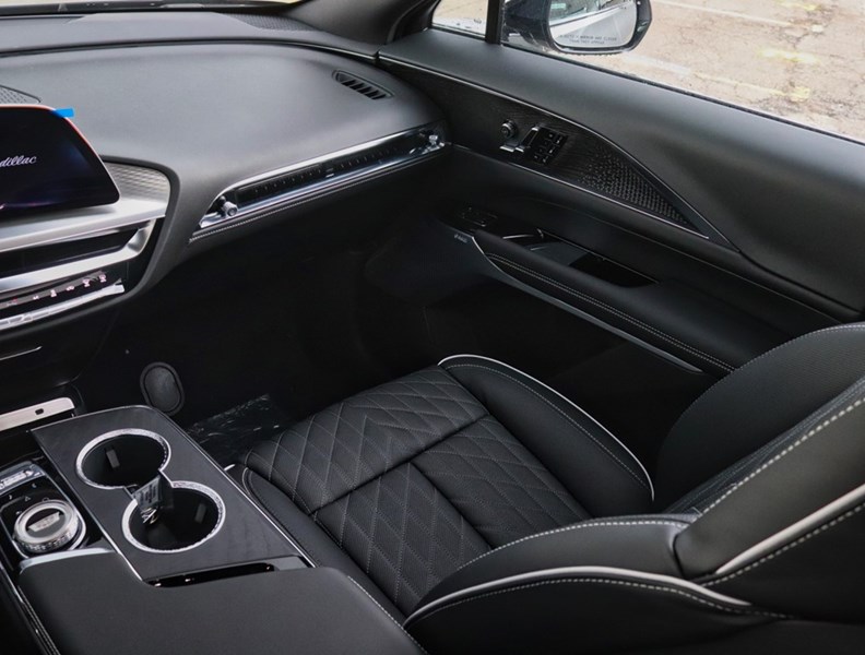 2026 Cadillac LYRIQ 4dr LYRIQ-V Premium