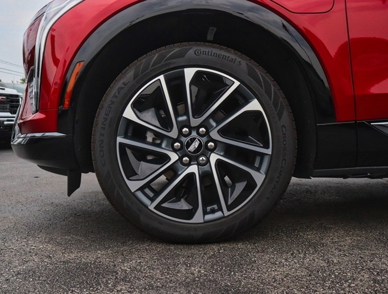 2026 Cadillac OPTIQ 4dr Sport