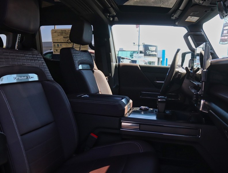 2026 GMC HUMMER EV SUV e4WD 4dr 2X w/1SF