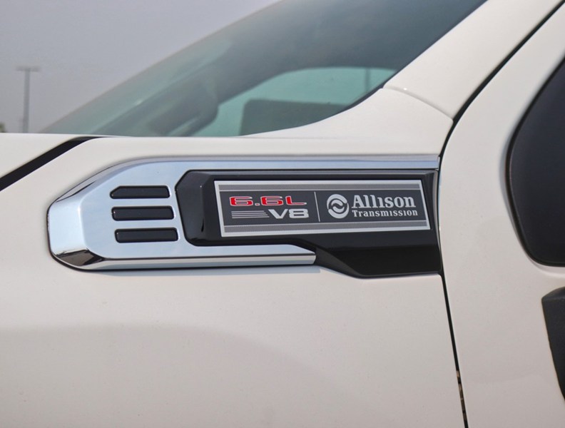 2026 GMC Sierra 2500HD 4WD Reg Cab 142