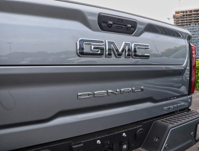 2026 GMC Sierra 3500HD 4WD Crew Cab 172