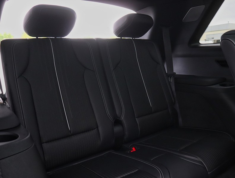 2027 Cadillac VISTIQ AWD 4dr Sport
