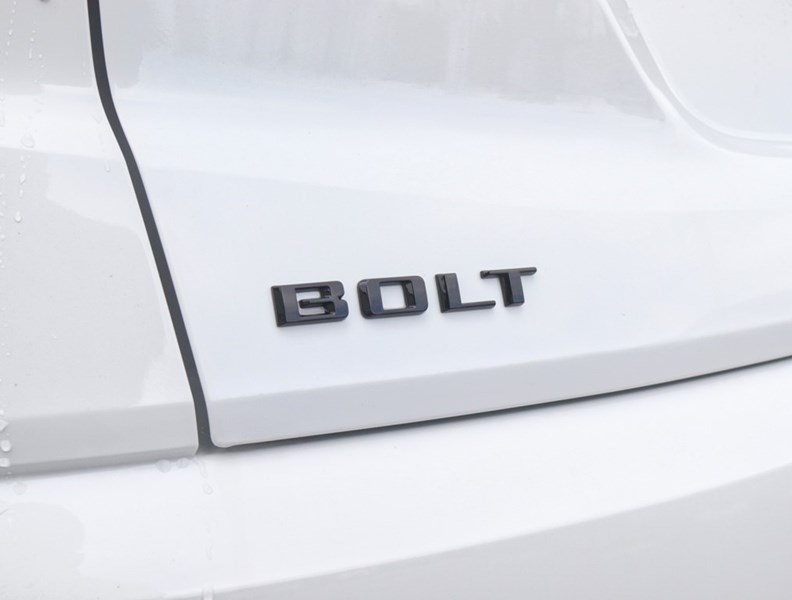 2027 Chevrolet Bolt FWD 4dr LT