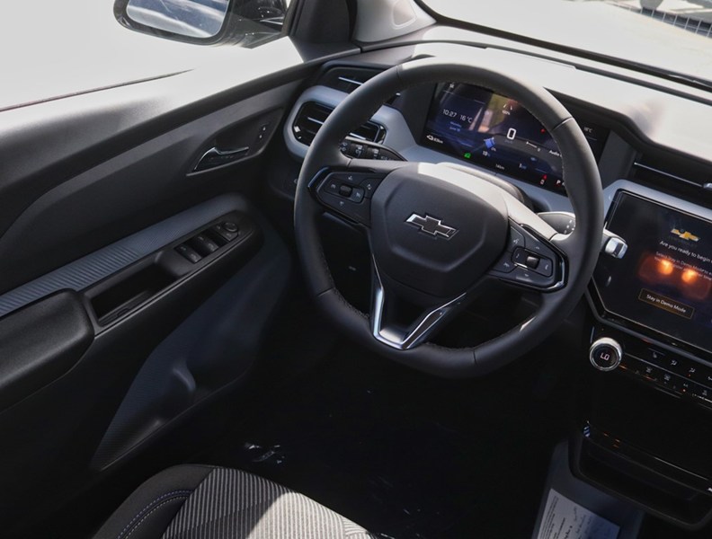 2027 Chevrolet Bolt FWD 4dr LT