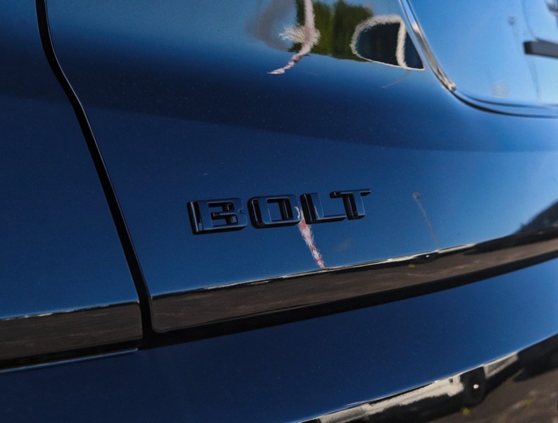 2027 Chevrolet Bolt FWD 4dr LT