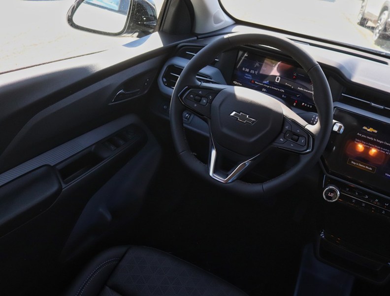 2027 Chevrolet Bolt FWD 4dr LT