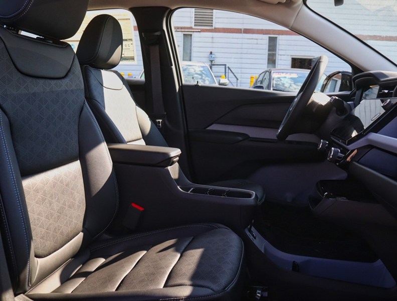 2027 Chevrolet Bolt FWD 4dr LT