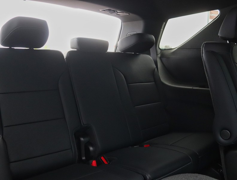 2027 Chevrolet Traverse AWD 4dr LT