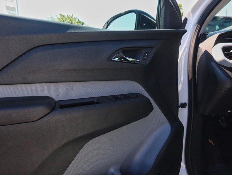 2027 Chevrolet Bolt FWD 4dr LT