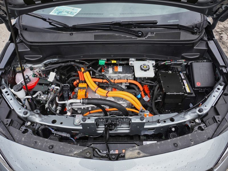2027 Chevrolet Bolt FWD 4dr LT