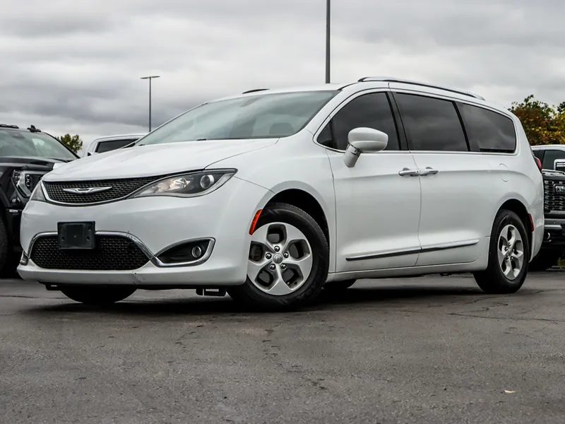 2017 Chrysler Pacifica 4dr Wgn Touring-L Plus