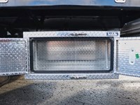 2024 FORD SUPER DUTY F-550 DRW XL 4WD Crew Cab 203