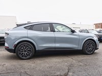 2025 Ford Mustang Mach-E Premium | AWD | EXT BAT | GLASS ROOF | MB PWR CORD